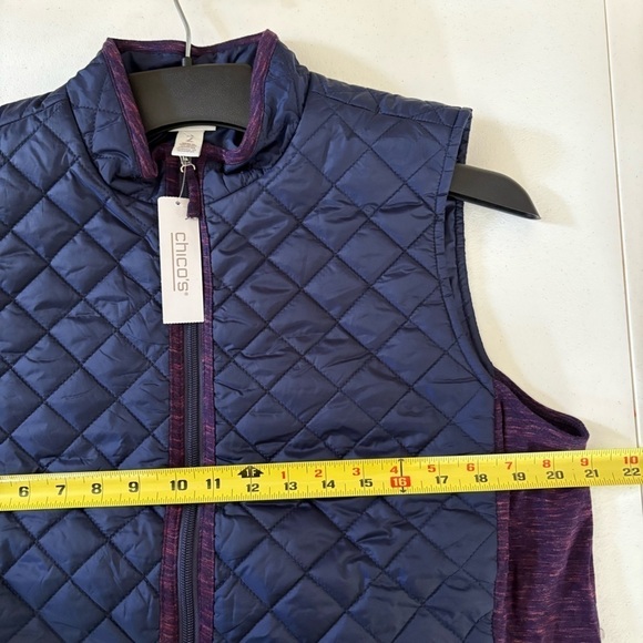 Weekends By Chicos Womens Quilted Lightweight Vest size 2 or Large - Picture 8 of 9